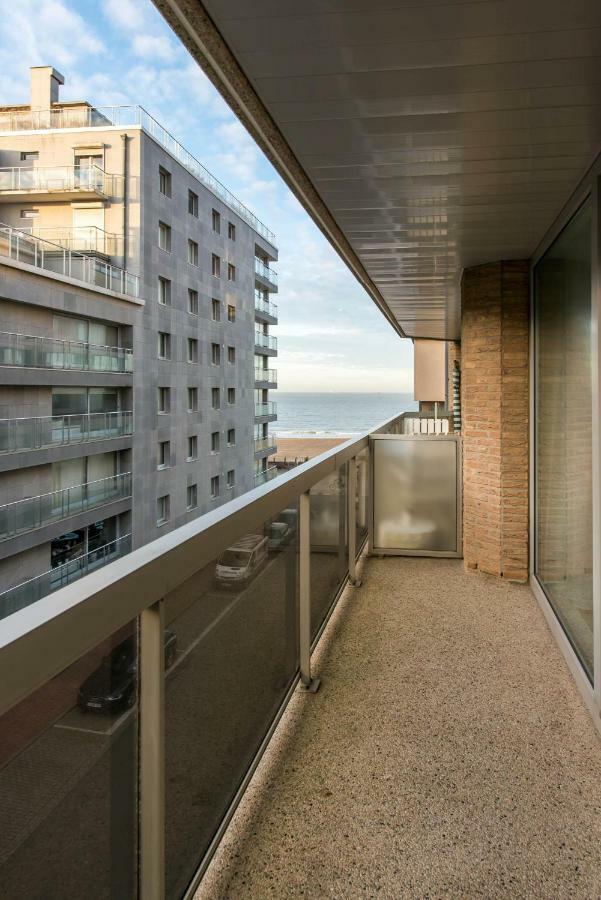 Yellow Knokke-Heist Exterior foto